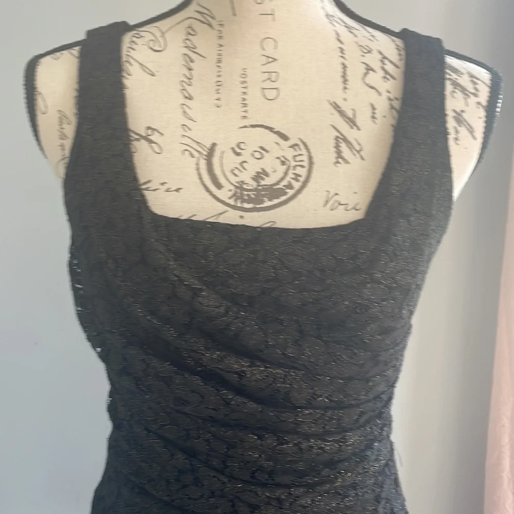 Express black/gold lace mini! Sz 4 Great for homecoming/wedding/holiday party! - Picture 4 of 4
